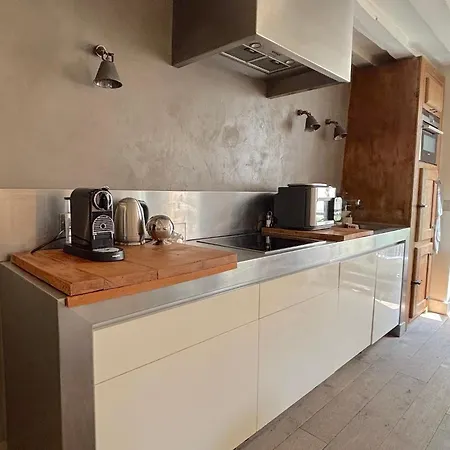 Charlot L Apartment Paris