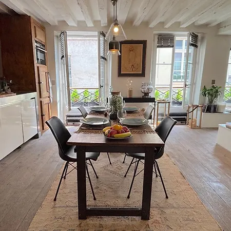 Charlot L Apartment Paris