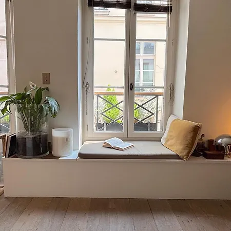 Apartment Charlot L Paris